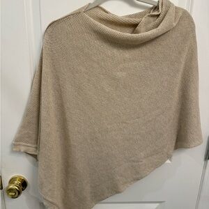 We are AMMA nursing cover in natural cocoon.